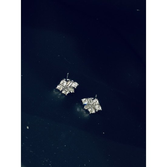 حلق الماس مع ذهب أبيض 0.91