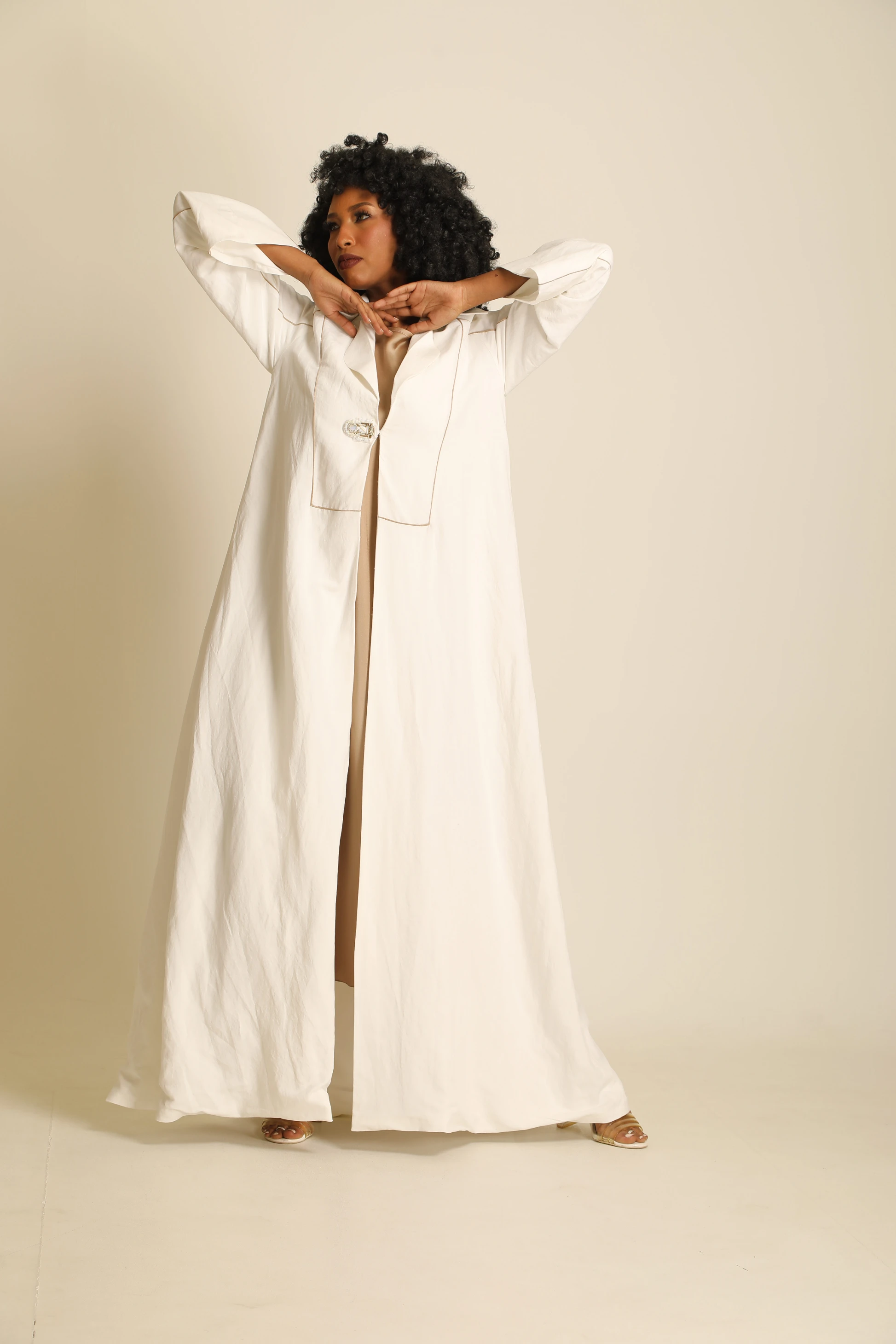 Off-white linen Abaya 079