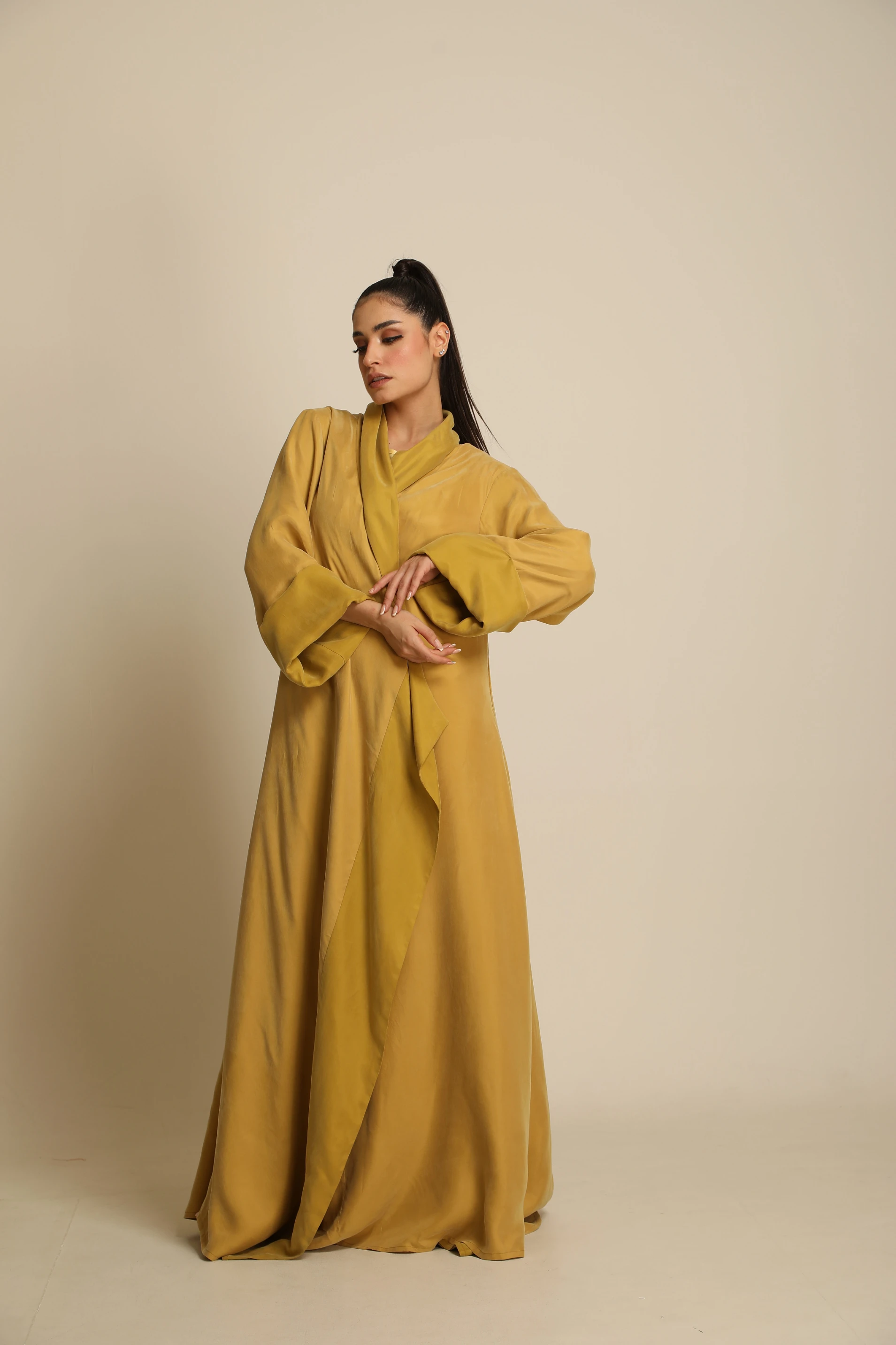 Heavy silk matt yellow Abaya 084