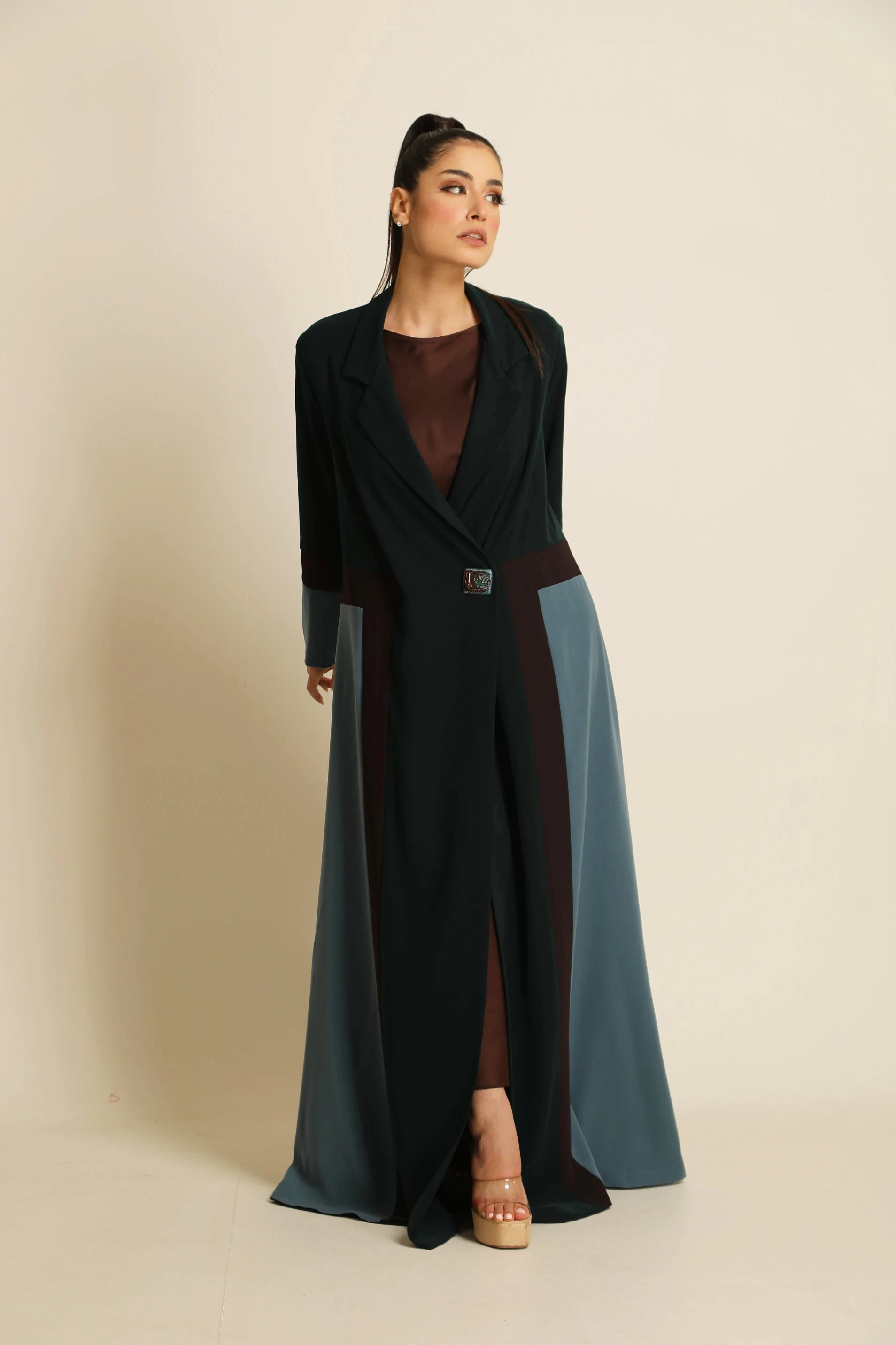 Soft crepe Abaya 070