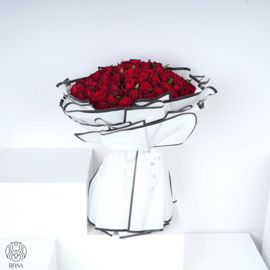باقة الجوري الأحمر  50 حبة - رمزية الجوري الأحمر في الحب والشغف